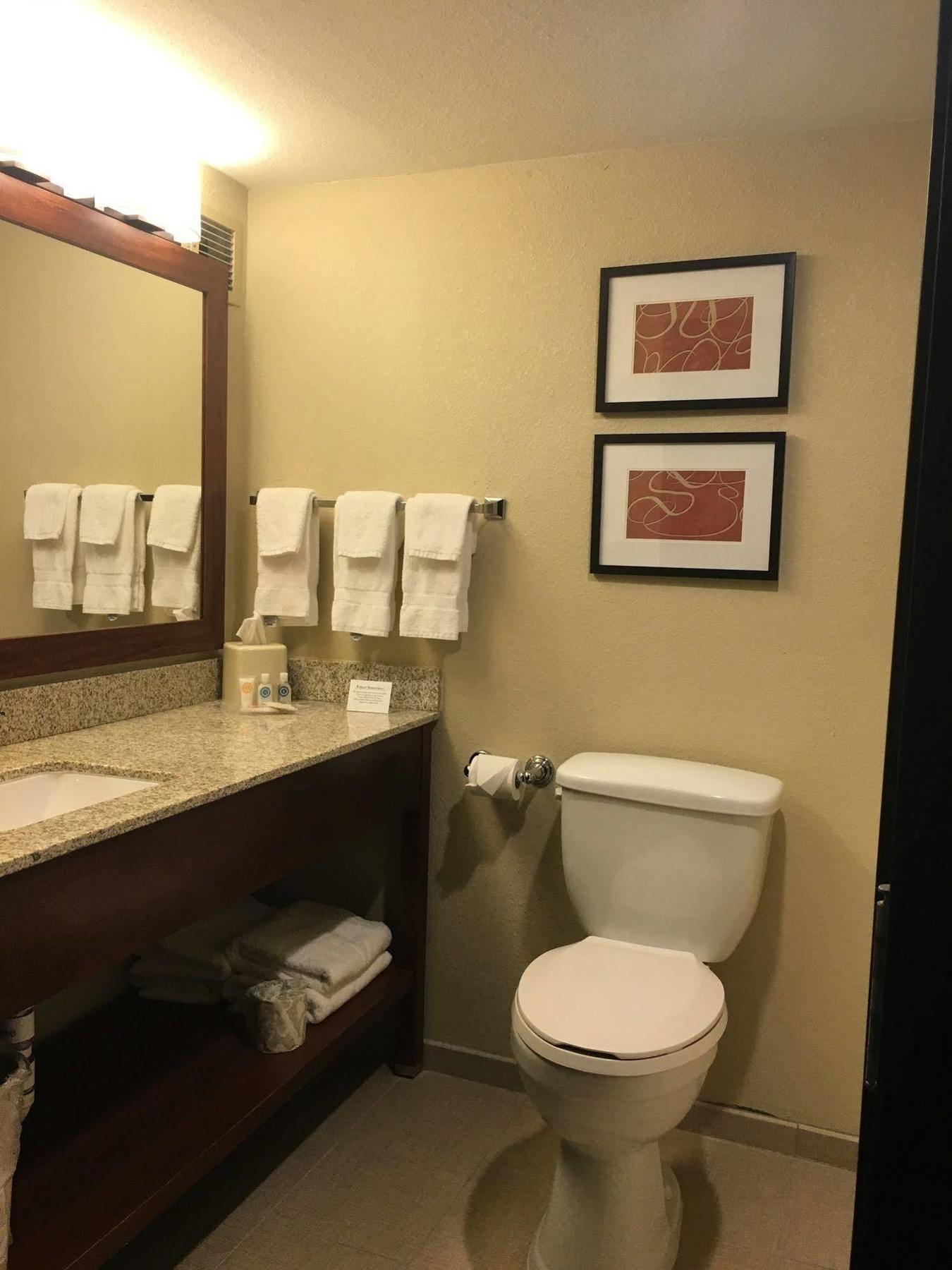 Comfort Suites Near Potomac Mills Woodbridge Exteriér fotografie